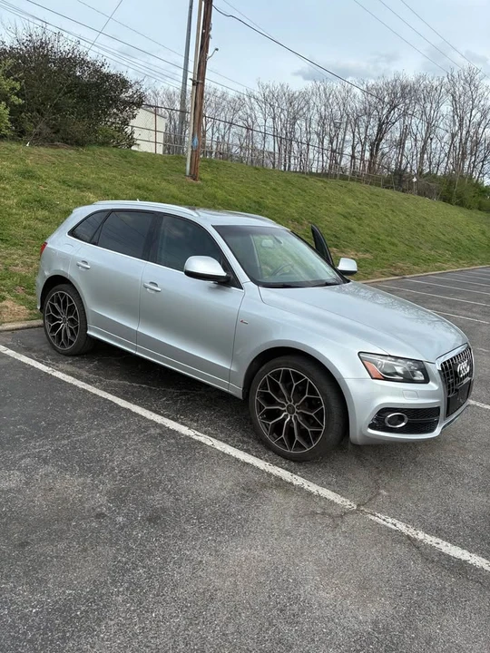 2012 Audi 8R Q5 - Image 2 of 10