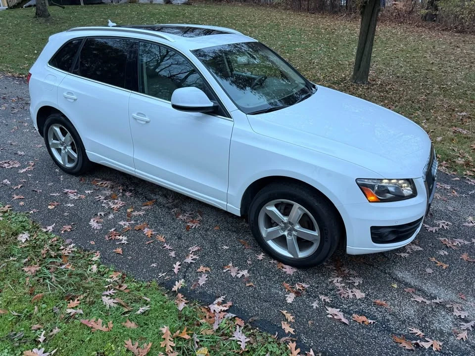 2012 Audi 8R Q5 - Image 2 of 12