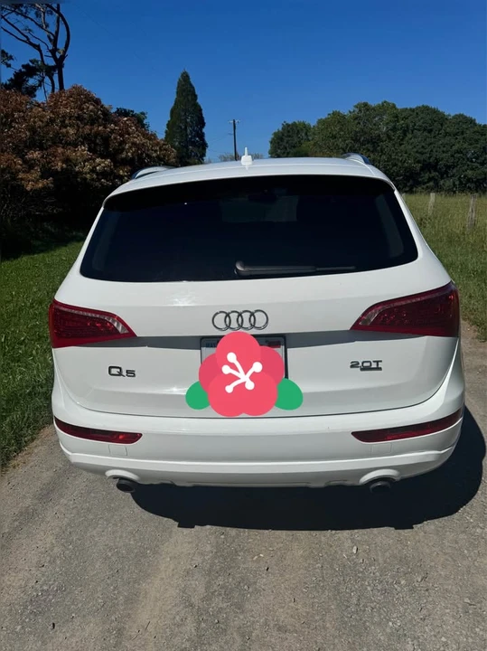2012 Audi 8R Q5 - Image 2 of 10