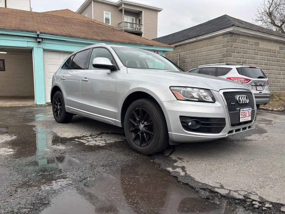2012 Audi 8R Q5 - Image 2 of 11