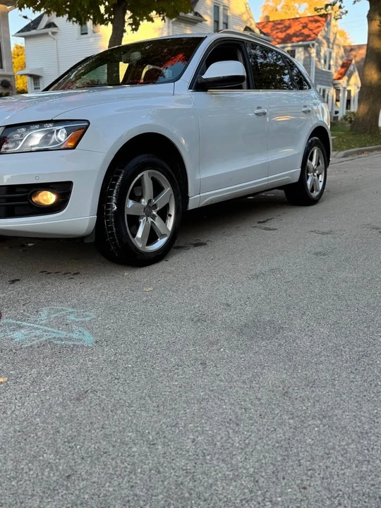 2012 Audi 8R Q5 - Image 2 of 10