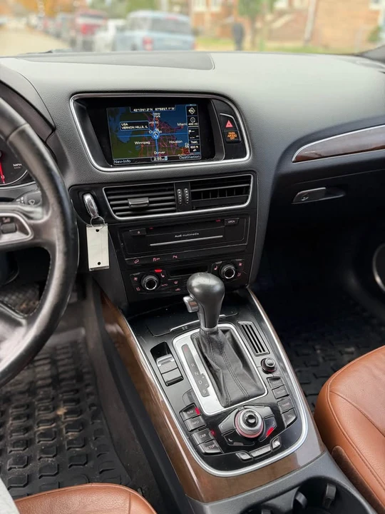 2012 Audi 8R Q5 - Image 8 of 12