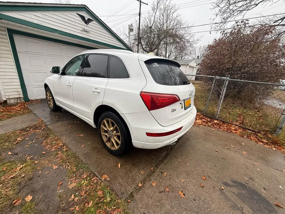 2012 Audi 8R Q5 - Image 10 of 10