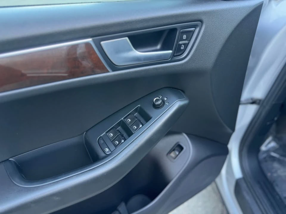 2012 Audi 8R Q5 - Image 8 of 15