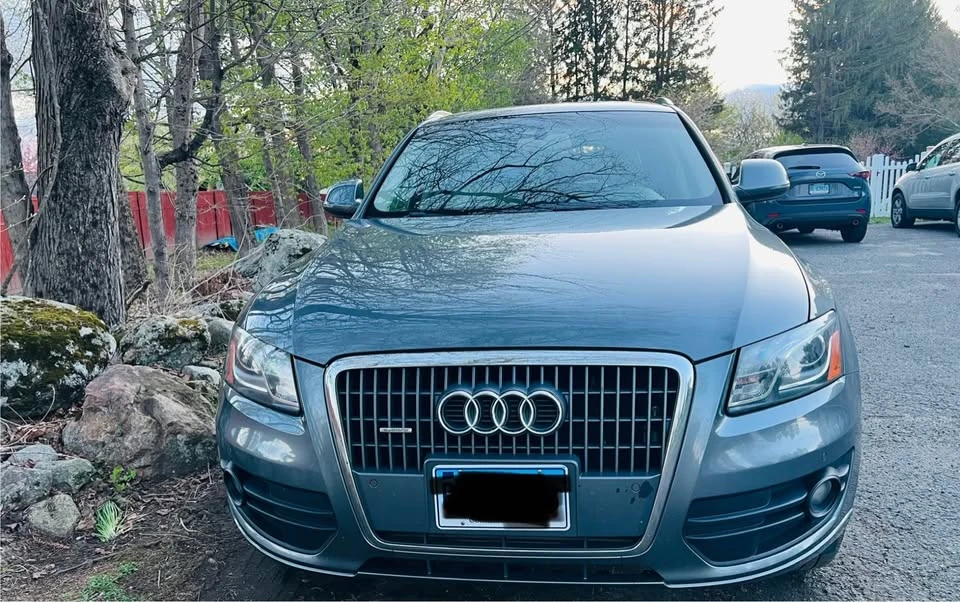 2012 Audi 8R Q5 - Image 2 of 12