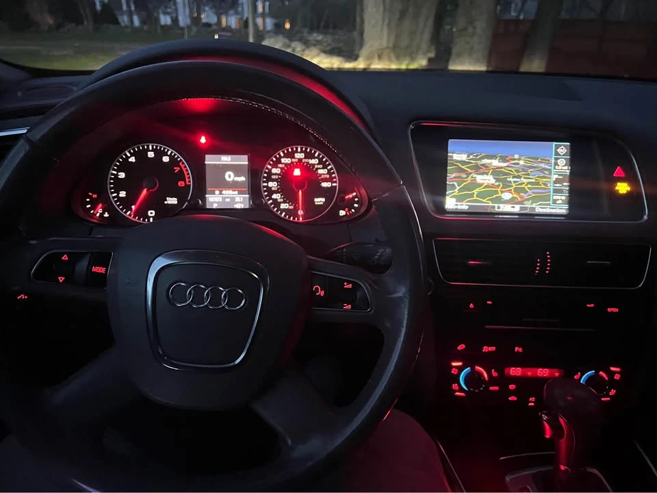 2012 Audi 8R Q5 - Image 11 of 12
