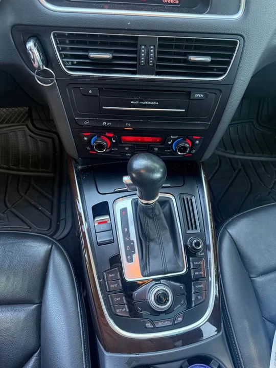 2012 Audi 8R Q5 - Image 11 of 13