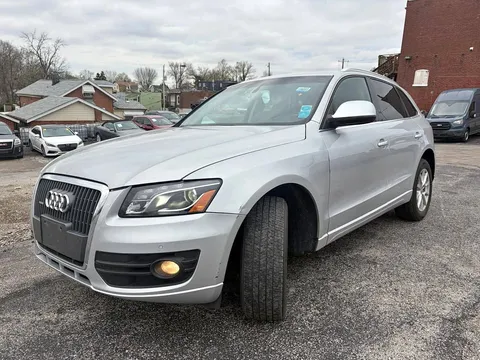 2012 Audi Q5 2.0t Quattro Premium
