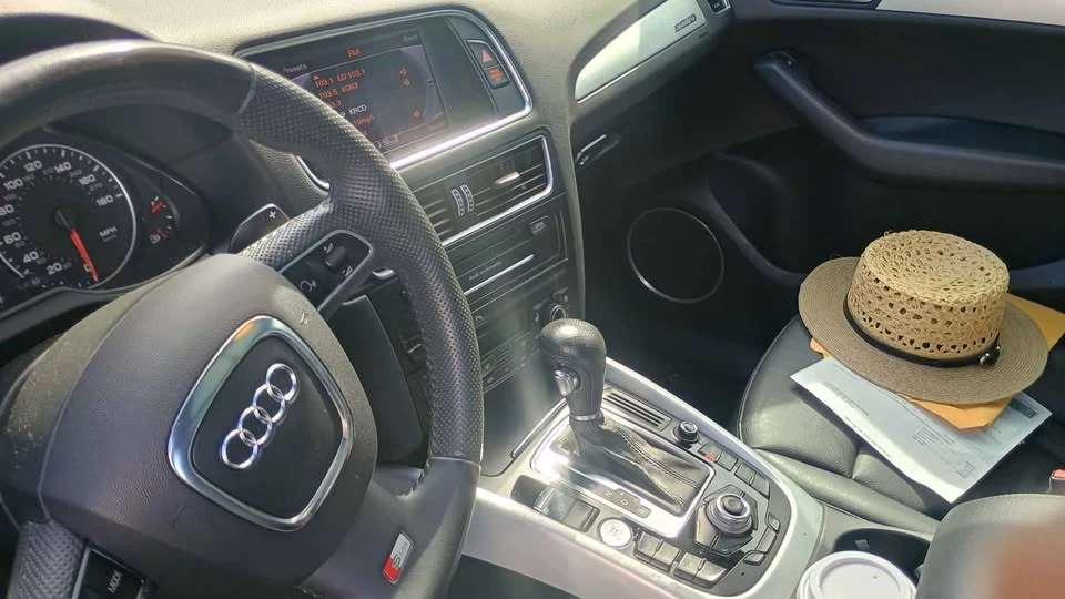 2012 Audi 8R Q5 - Image 9 of 12