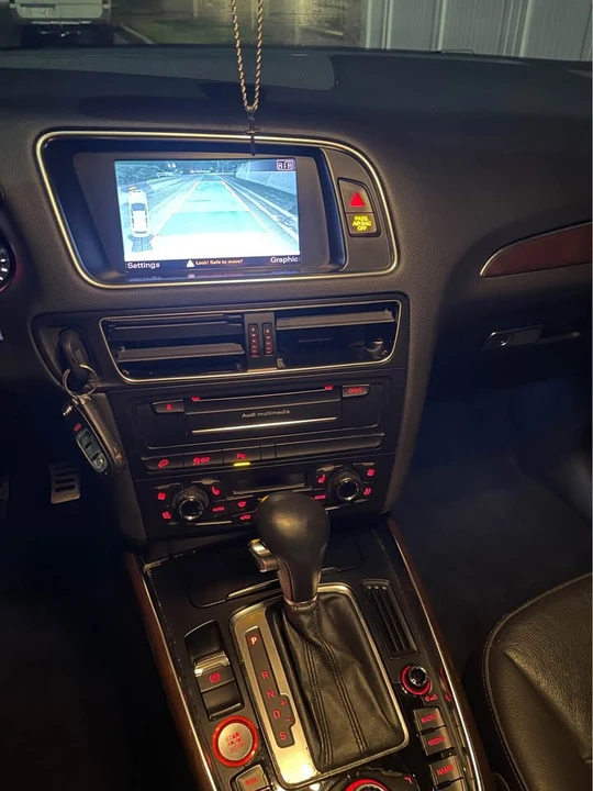 2012 Audi 8R Q5 - Image 13 of 14