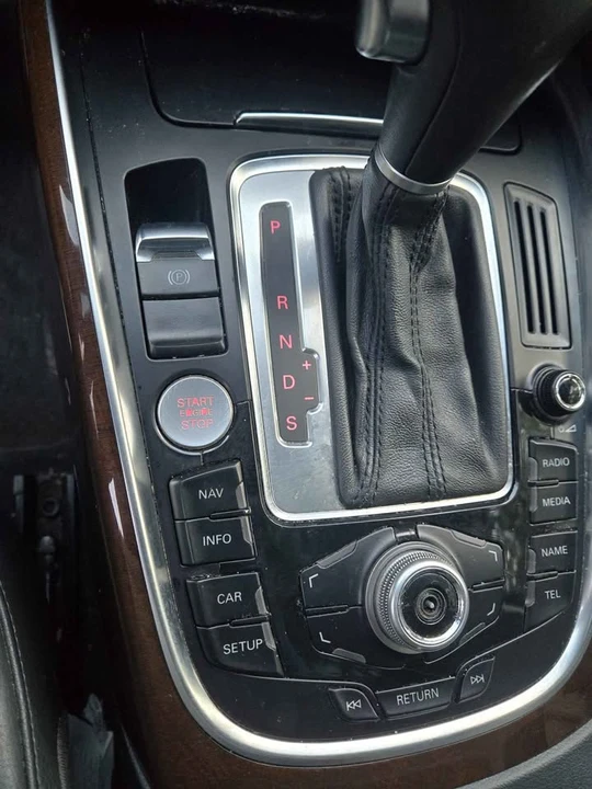 2012 Audi 8R Q5 - Image 15 of 17