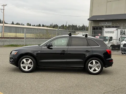 2012 Audi Q5 3.2 Quattro Premium Plus Sport Utility 4D