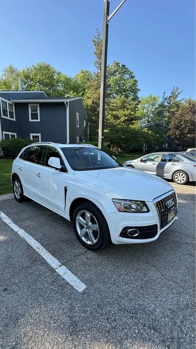 2012 Audi 8R Q5 - Image 2 of 3