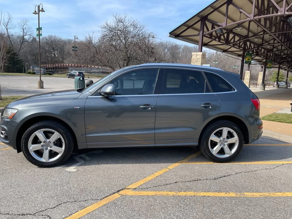 2012 Audi 8R Q5 - Image 2 of 20
