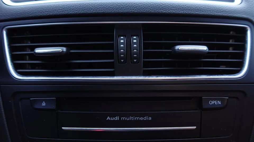 2012 Audi 8R Q5 - Image 4 of 9