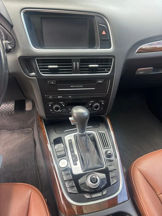 2012 Audi 8R Q5 - Image 9 of 13