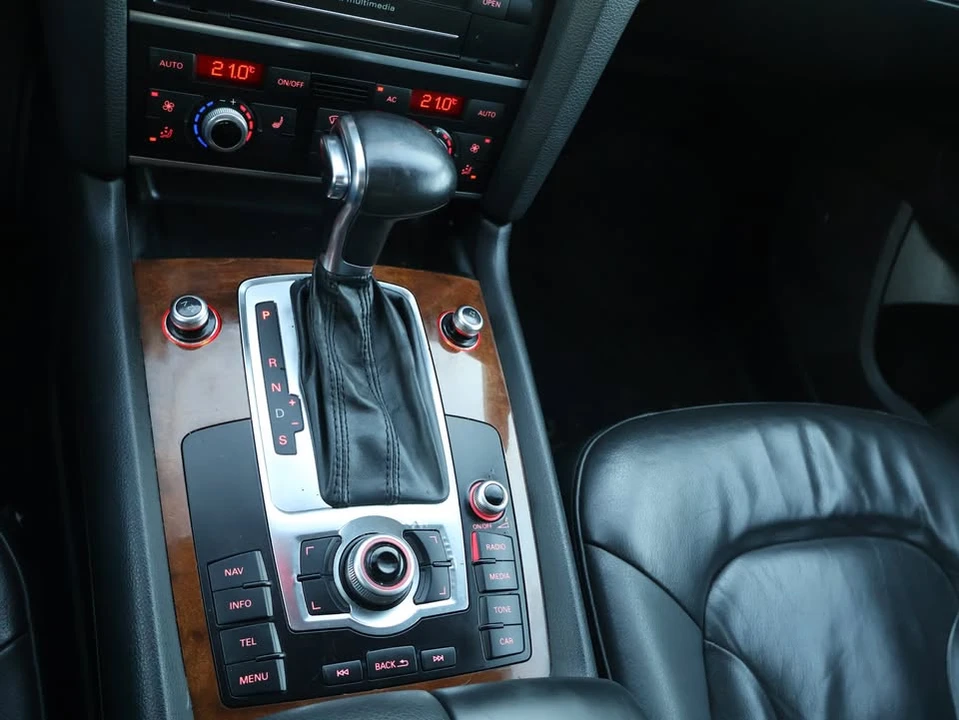 2012 Audi 4L Q7 - Image 12 of 13