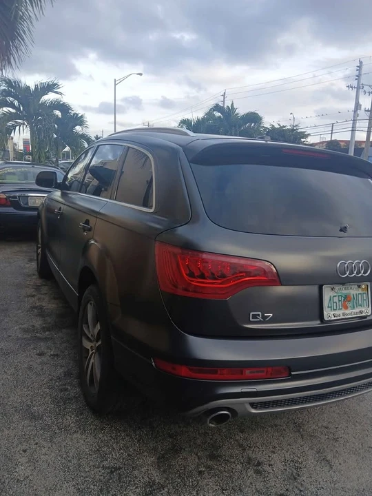 2012 Audi 4L Q7 - Image 2 of 4