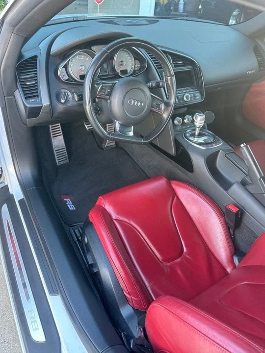 2012 Audi 42 R8 - Image 5 of 8