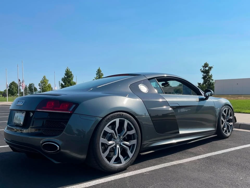 2012 Audi 42 R8 - Image 2 of 14