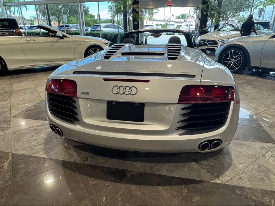 2012 Audi 42 R8 - Image 2 of 6