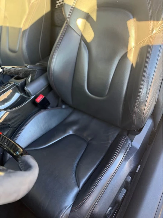 2012 Audi 42 R8 - Image 16 of 17