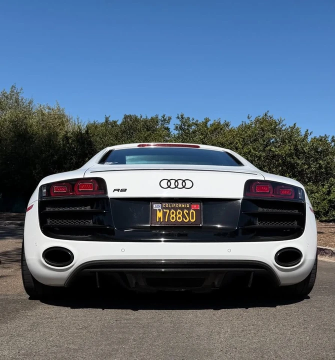 2012 Audi 42 R8 - Image 5 of 7