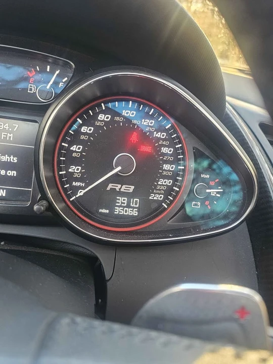 2012 Audi 42 R8 - Image 11 of 12