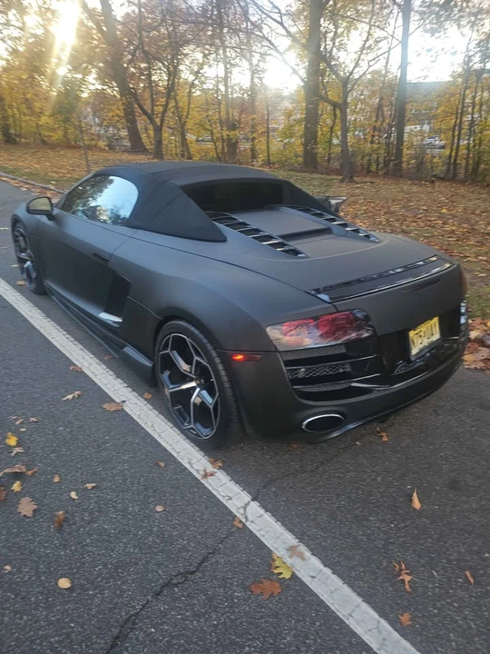 2012 Audi 42 R8 - Image 2 of 12