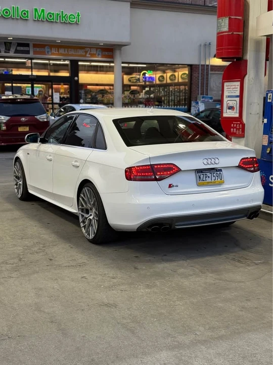 2012 Audi B8 S4 - Image 5 of 16