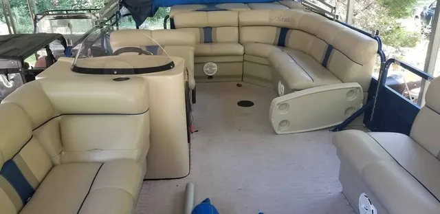 2012 Bentley - Image 2 of 12
