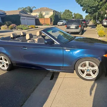 2012 BMW 1 Series 128i Convertible 2D