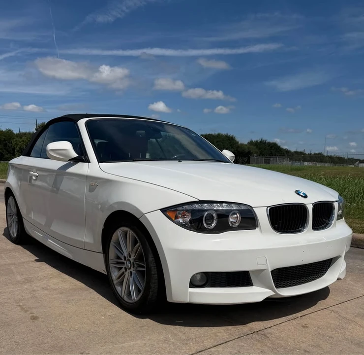 2012 BMW E81/E82/E88 1 Series - Image 2 of 18