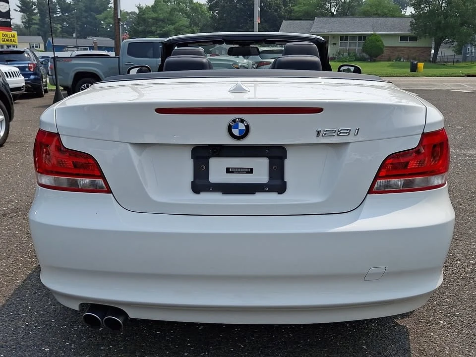 2012 BMW E81/E82/E88 1 Series - Image 5 of 17