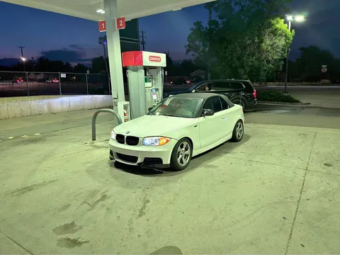 2012 BMW 1 Series 135i Convertible 2D