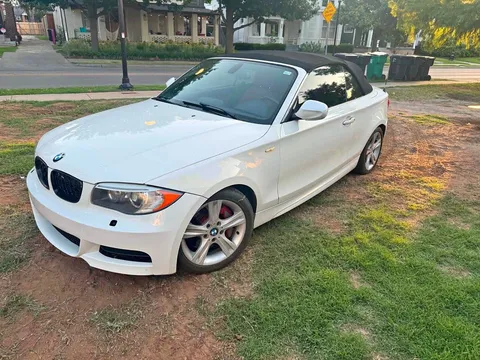 2012 BMW 1 Series 135i Convertible 2D