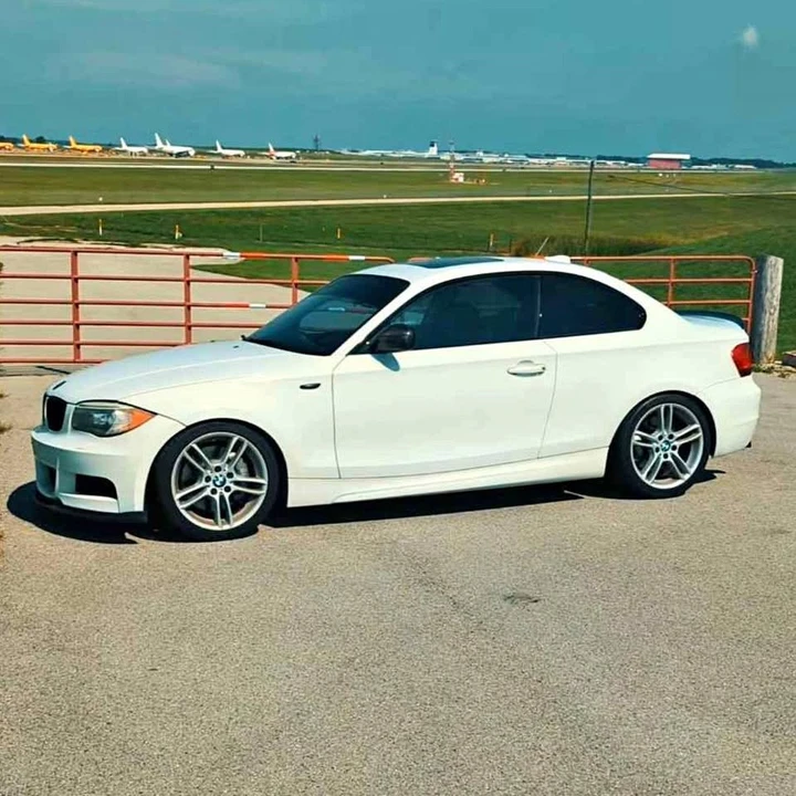 2012 BMW E82 135i & 135is - Image 2 of 9