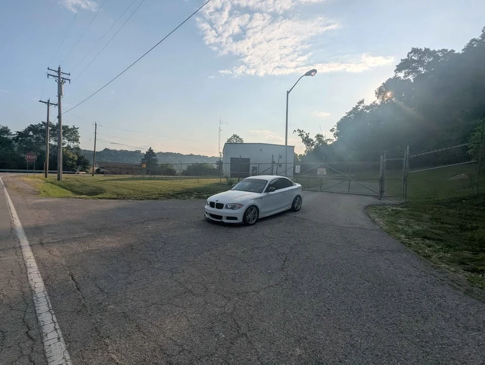 2012 BMW E82 135i & 135is - Image 6 of 9