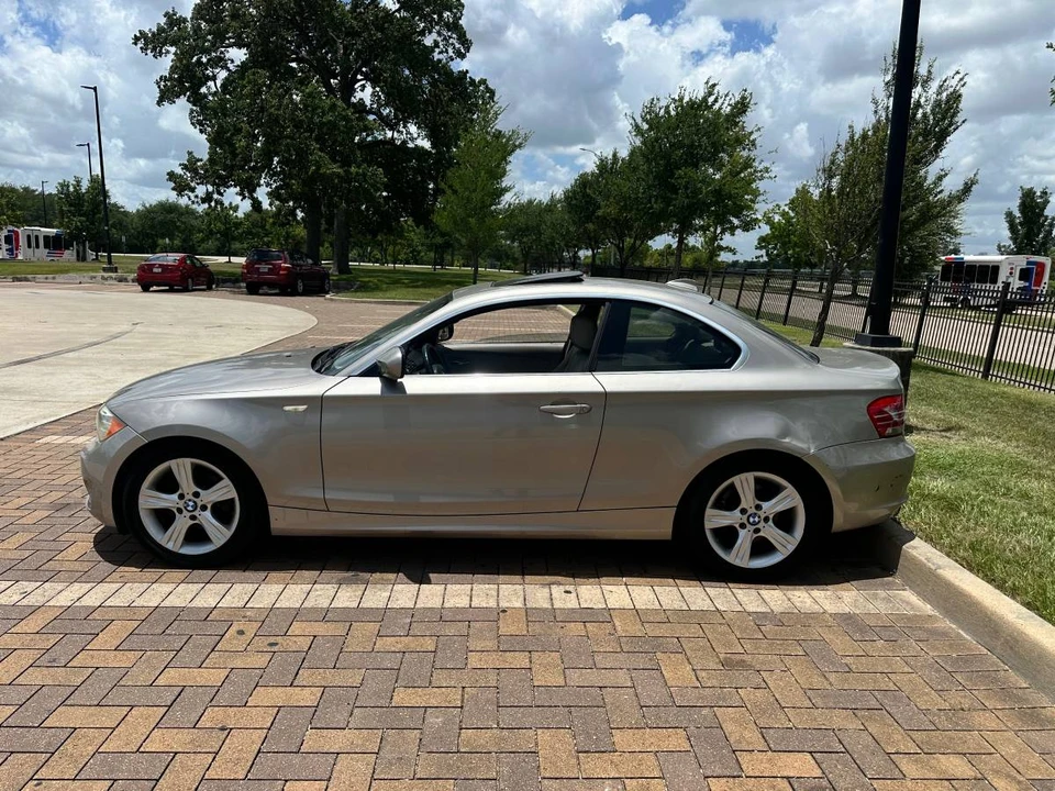 2012 BMW E81/E82/E88 1 Series - Image 2 of 17