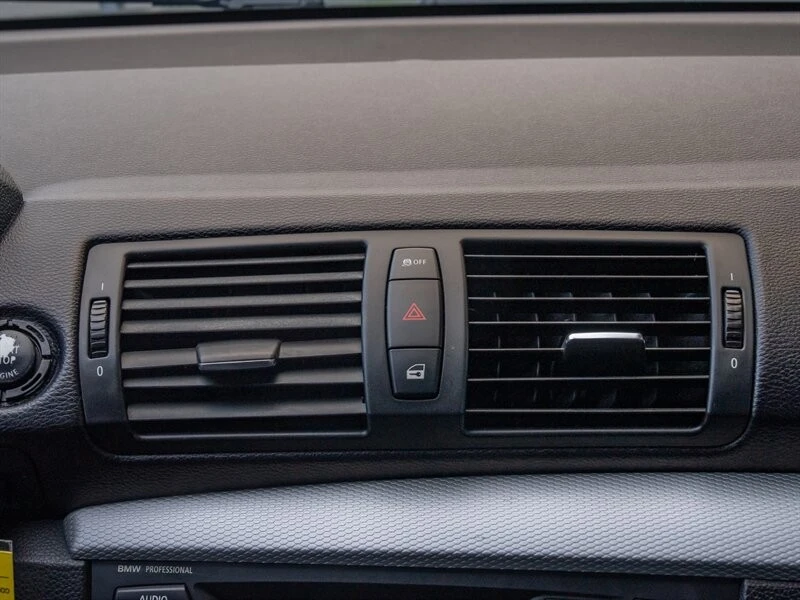 2012 BMW E81/E82/E88 1 Series - Image 11 of 21