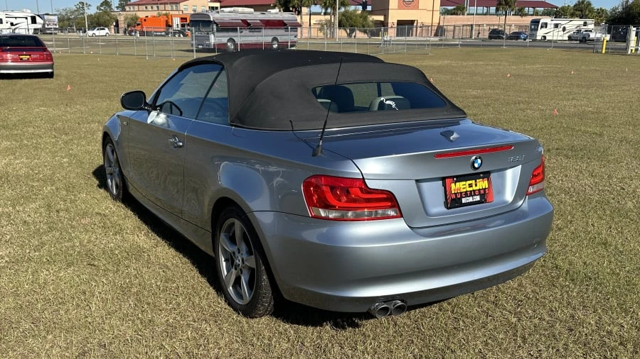 2012 BMW E81/E82/E88 1 Series - Image 9 of 27