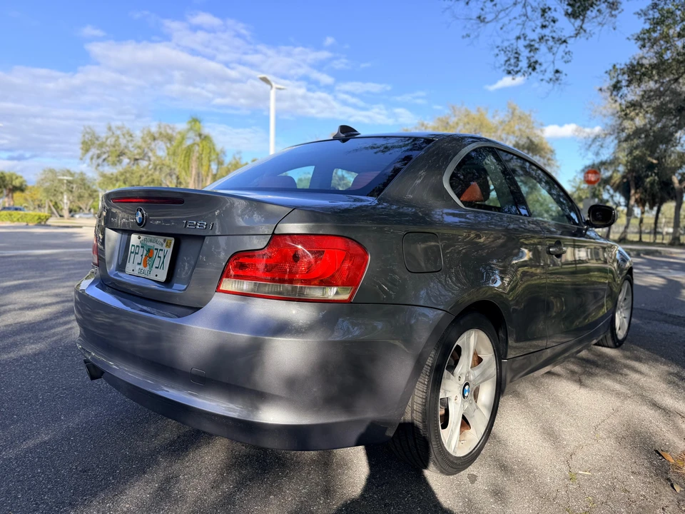 2012 BMW E81/E82/E88 1 Series - Image 15 of 31