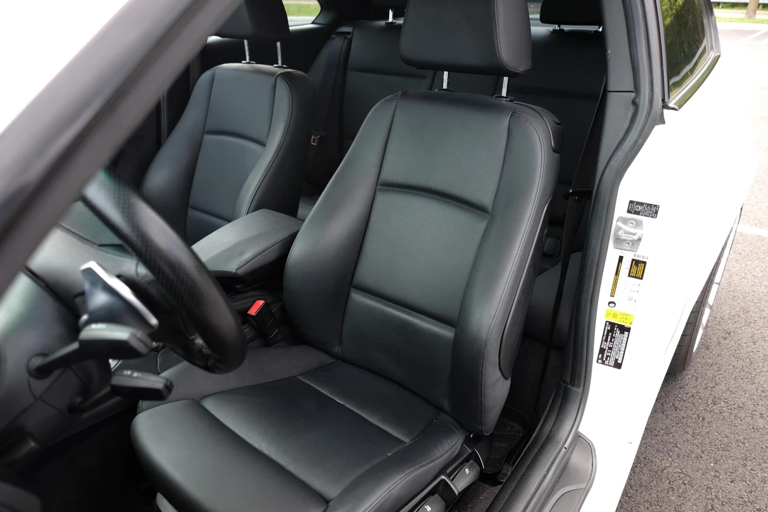 2012 BMW E81/E82/E88 1 Series - Image 31 of 31