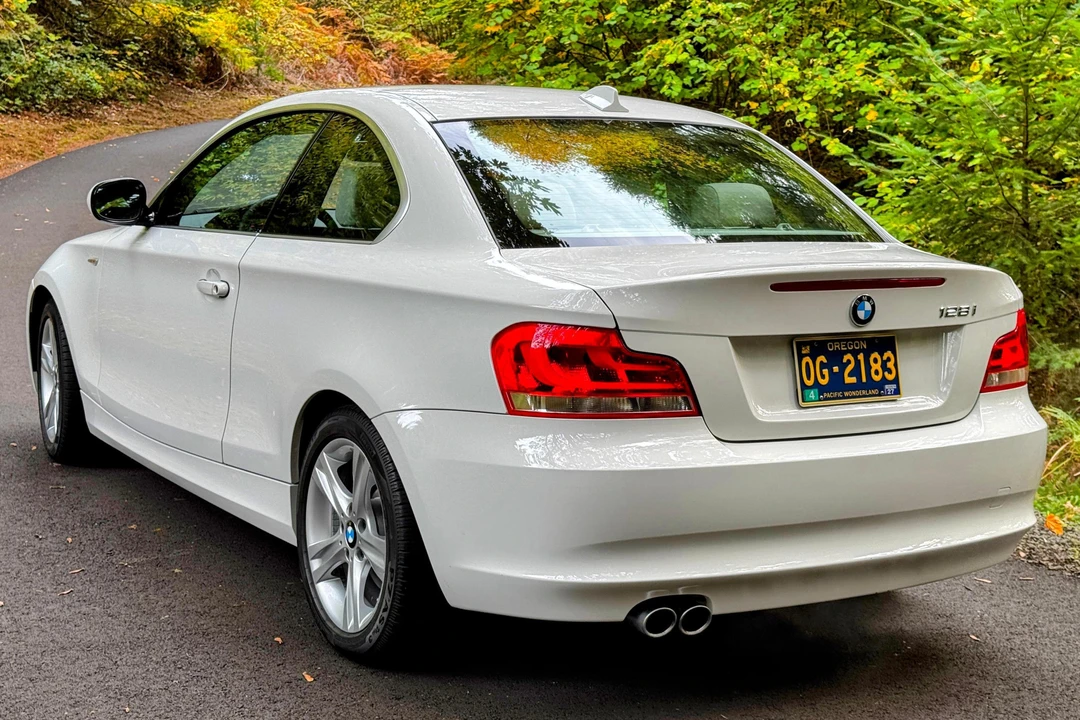 2012 BMW E81/E82/E88 1 Series - Image 4 of 30