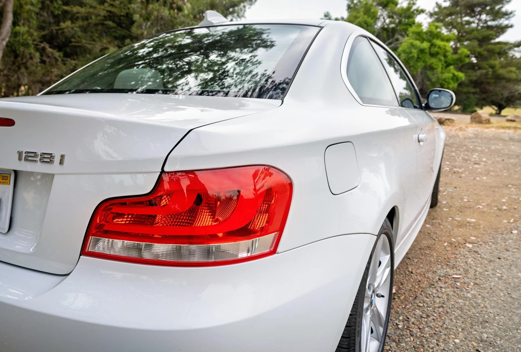 2012 BMW E81/E82/E88 1 Series - Image 28 of 31