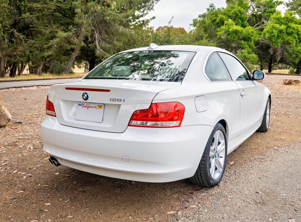2012 BMW E81/E82/E88 1 Series - Image 11 of 31