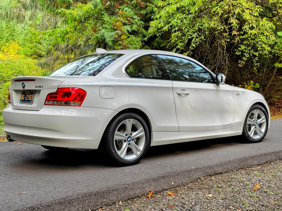 2012 BMW E81/E82/E88 1 Series - Image 17 of 30