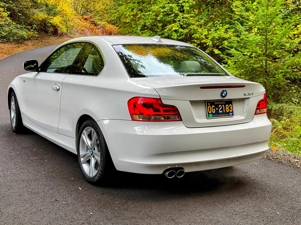 2012 BMW E81/E82/E88 1 Series - Image 13 of 30