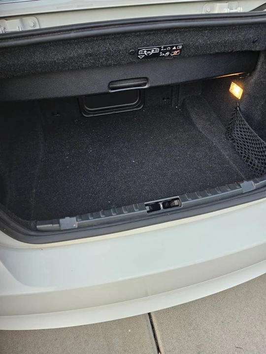 2012 BMW E81/E82/E88 1 Series - Image 8 of 9