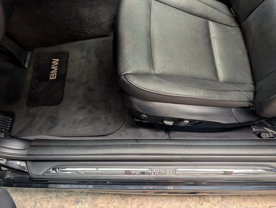 2012 BMW E82 135i & 135is - Image 19 of 31